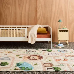 Alfombra interior infantil blanca impresa con animales