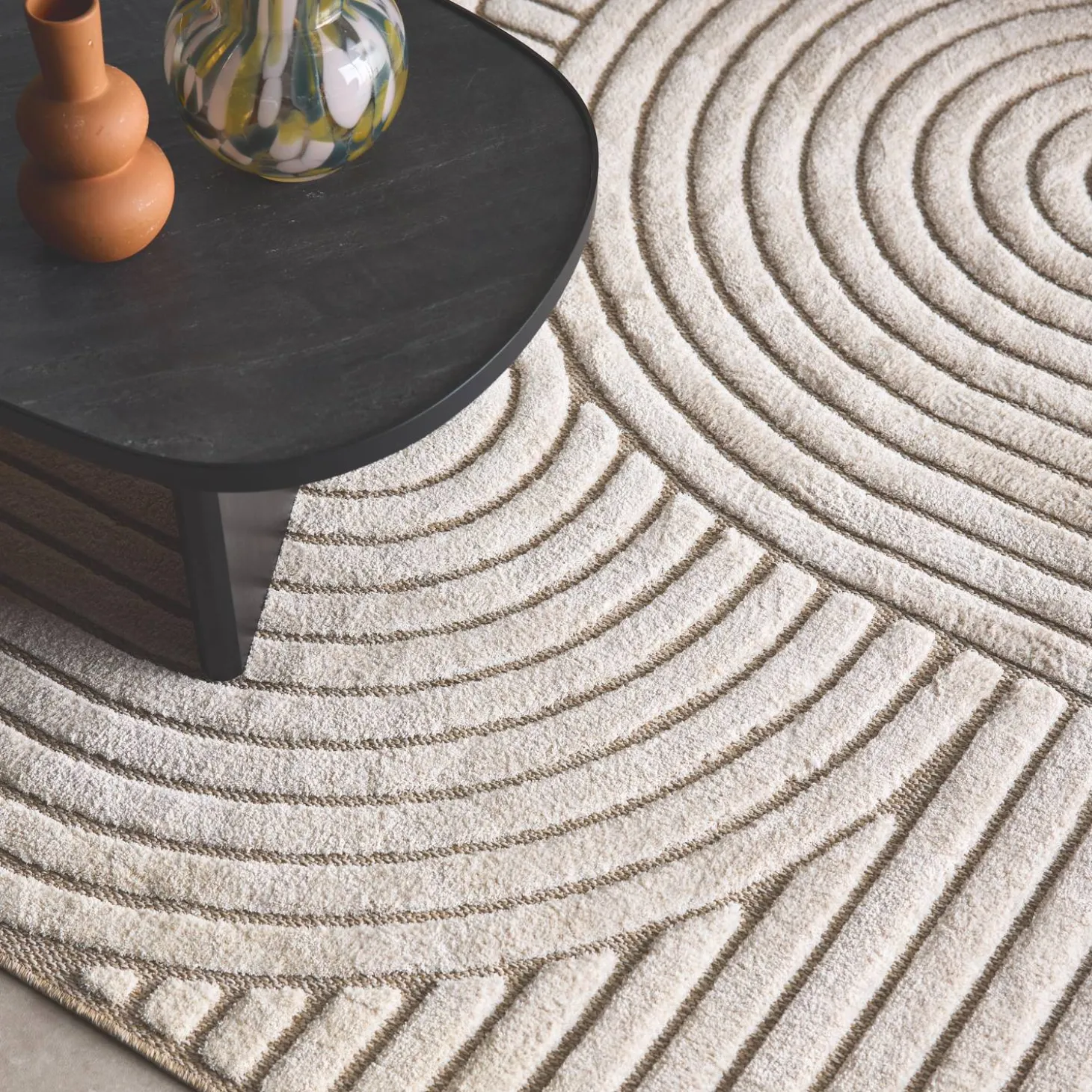 Alfombra interior motivo étnico arcos beige y crema