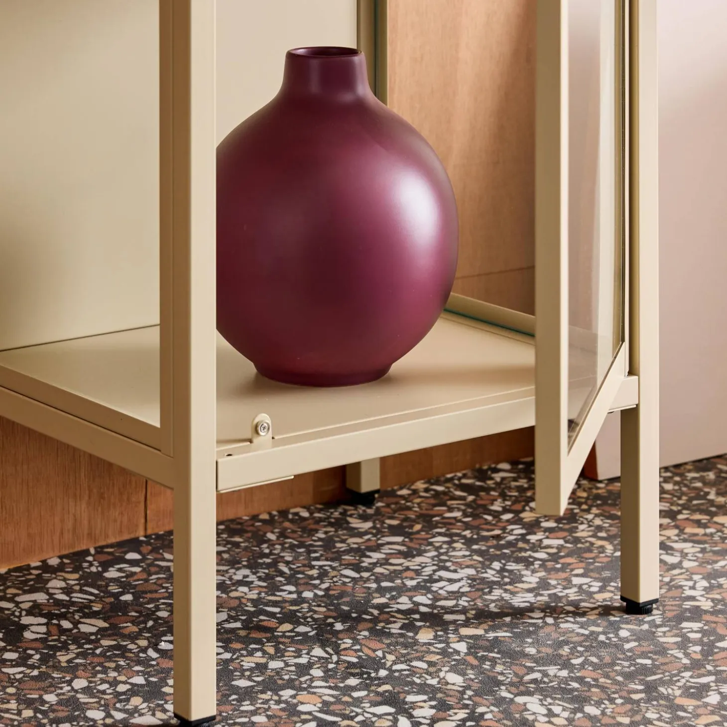 Aparador de acero y vidrio templado con 1 puerta, 160cm