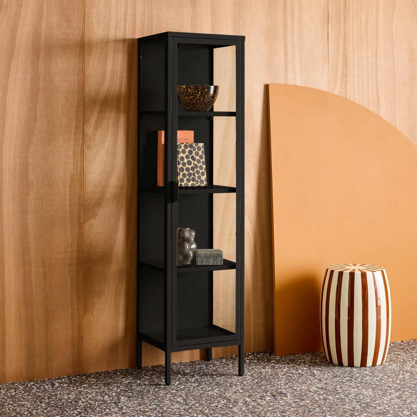 Aparador de acero y vidrio templado con 1 puerta, 160cm