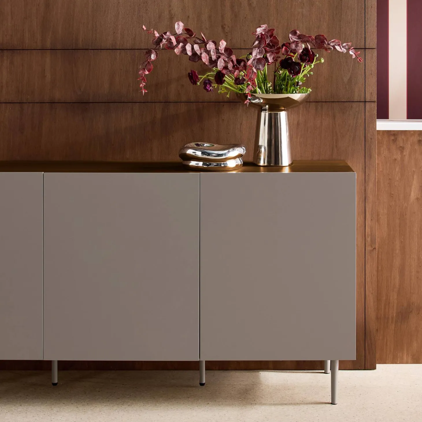 Aparador de metal y decoración de madera 3 puertas, 150cm