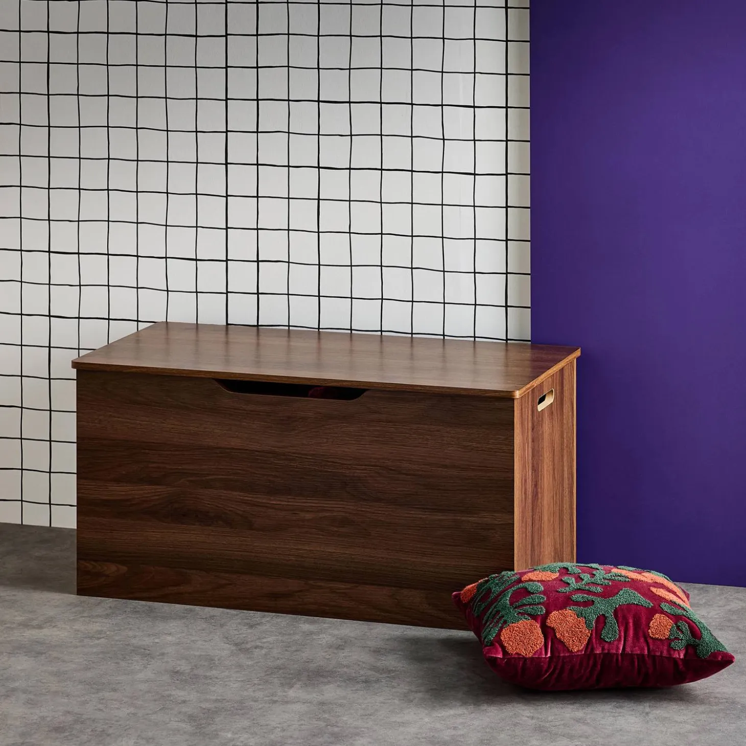 Banco arcón, final de cama con efecto de madera de nogal