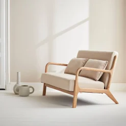 Banco de diseño en madera y tela