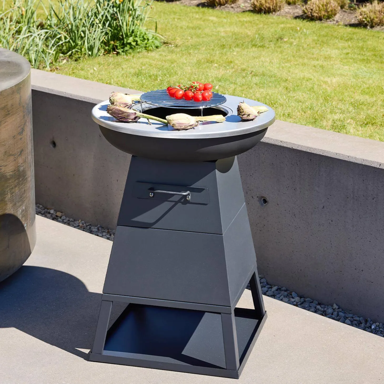 Brasero barbacoa con espacio de almacenamiento, Ø59cm
