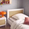 Cama infantil de 90cm de madera blanca y efecto bastón + somier