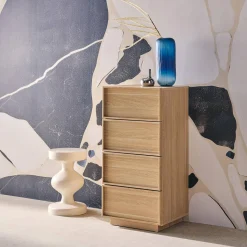 Cómoda con 4 cajones y efecto madera