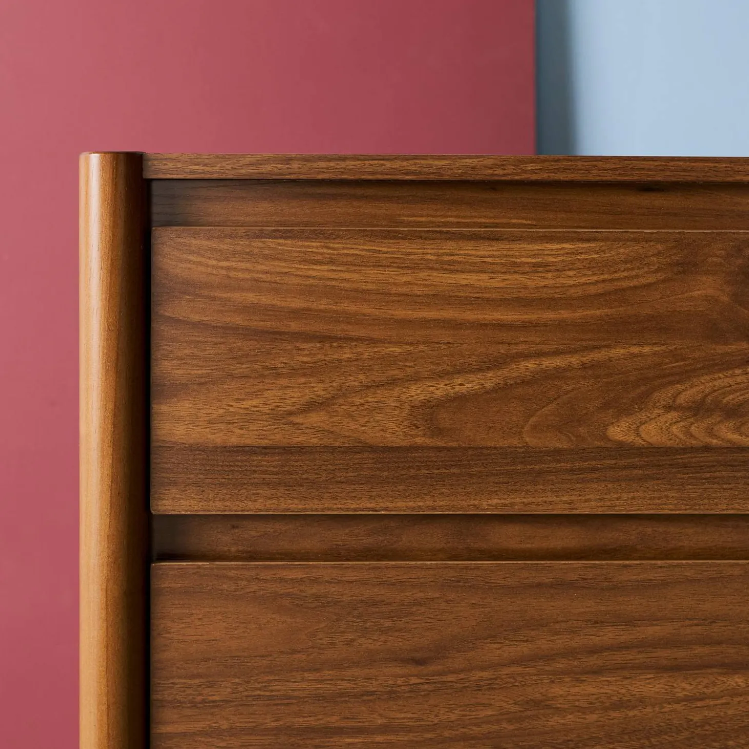 Cómoda con decoración de madera, 6 cajones