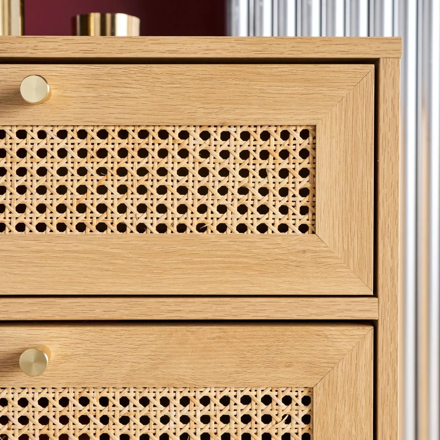 Cómoda con decoración de madera y mimbre, 4 cajones