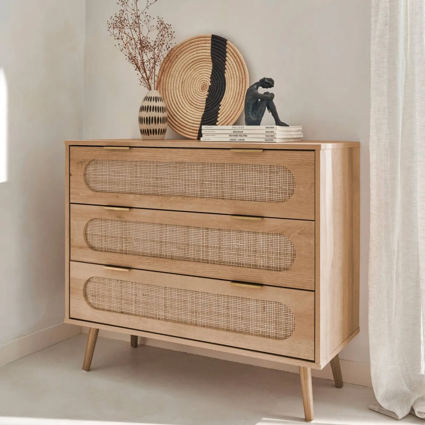 Cómoda con efecto madera y caña redondeada, 3 cajones