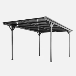 Cochera con techo de aluminio y policarbonato, 15m²