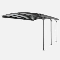 Cochera con techo de aluminio y policarbonato 15m²