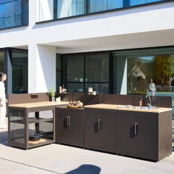 Cocina de exterior 5 módulos acero y decoración madera