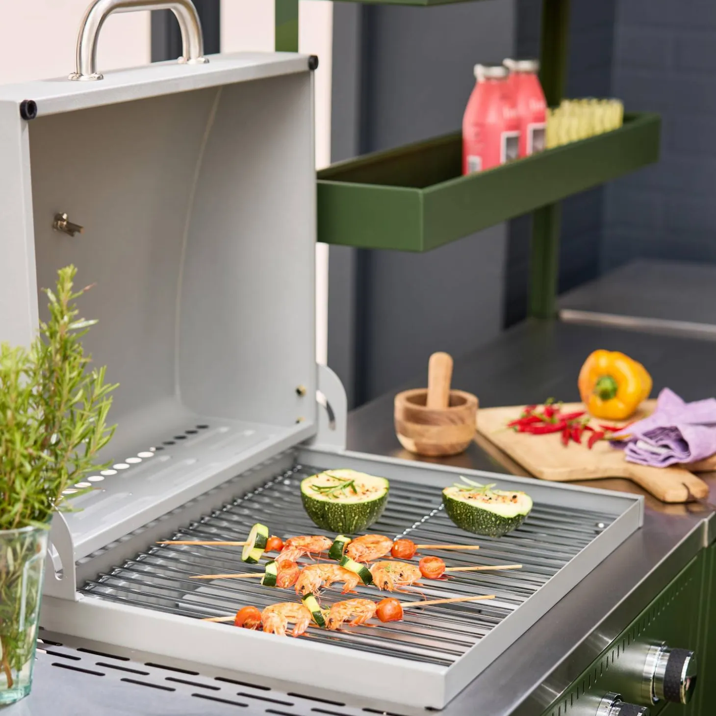 Cocina exterior con barbacoa de gas + 6 módulos de acero inoxidable