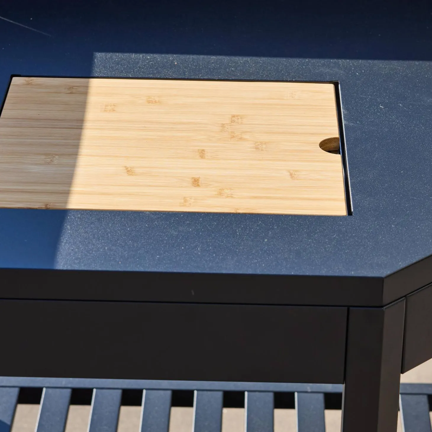 Cocina exterior de acero con cubitera y tabla de madera, 80cm