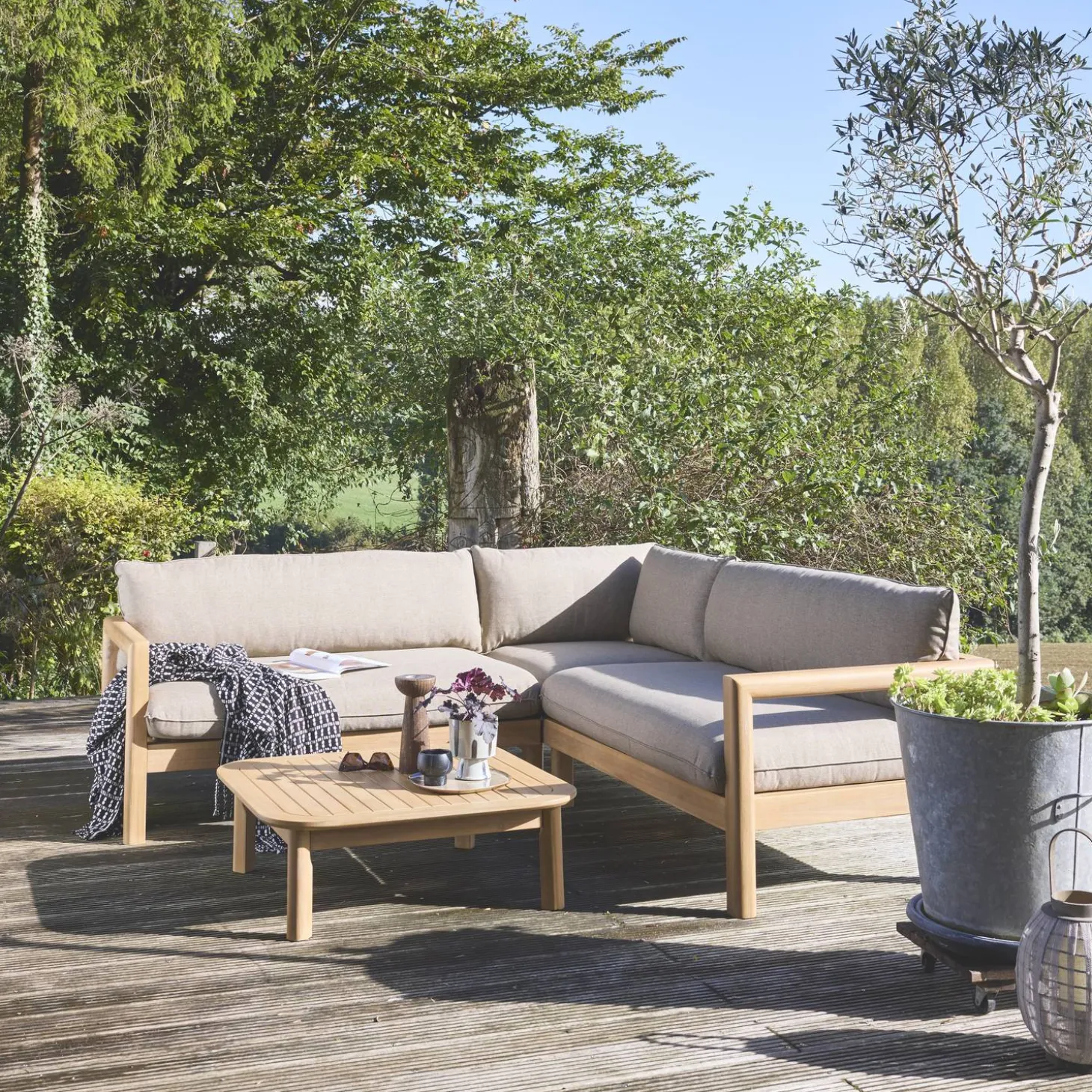 Conjunto de jardín de esquina de madera de acacia, 5 plazas