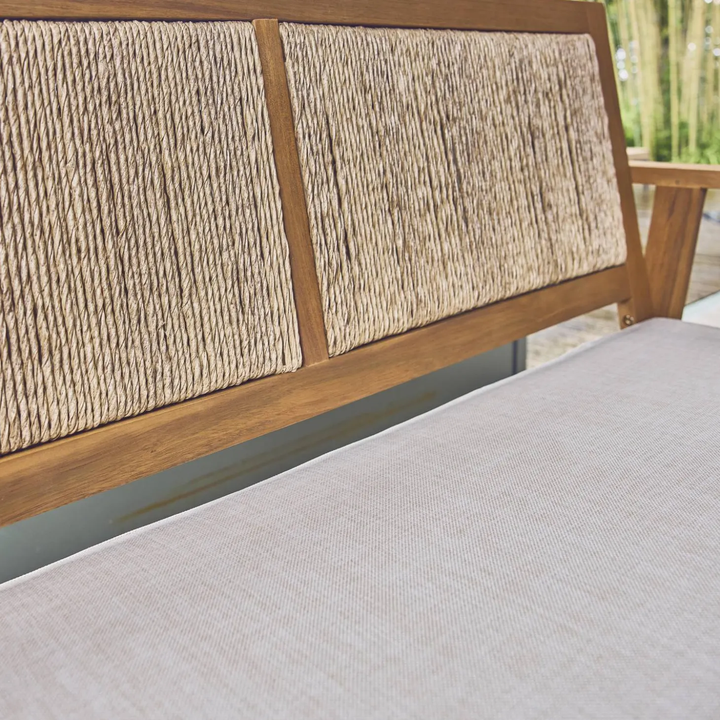 Conjunto de jardín en madera con cañizo vertical, 4 plazas