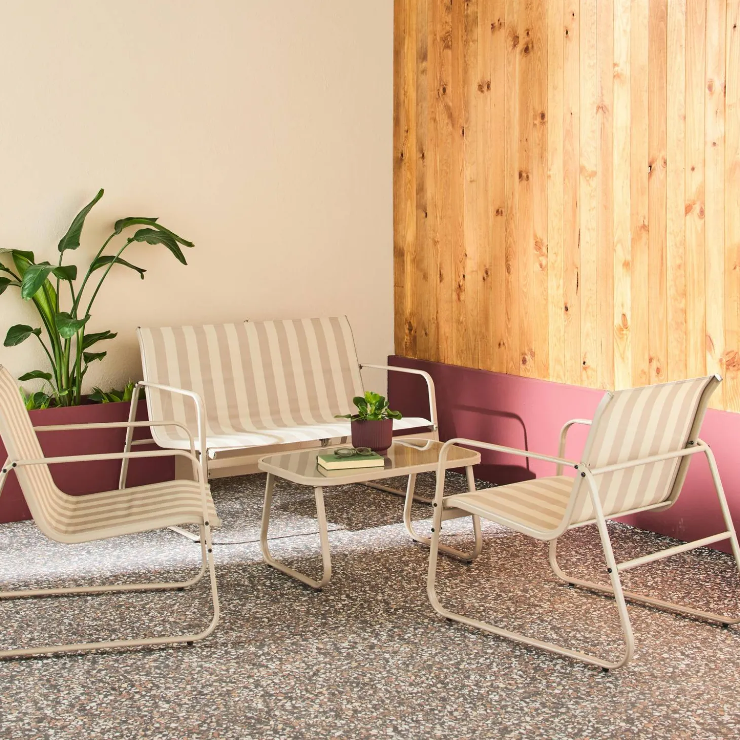 Conjunto de jardín en metal , 4 plazas
