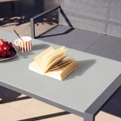 Conjunto de mesa de jardín encastrable, 4 plazas