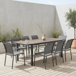 Conjunto mesa de jardín extensible de aluminio efecto madera con 8 sillas