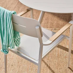 Conjunto mesa de jardín ovalada extensible de aluminio con 6 sillas