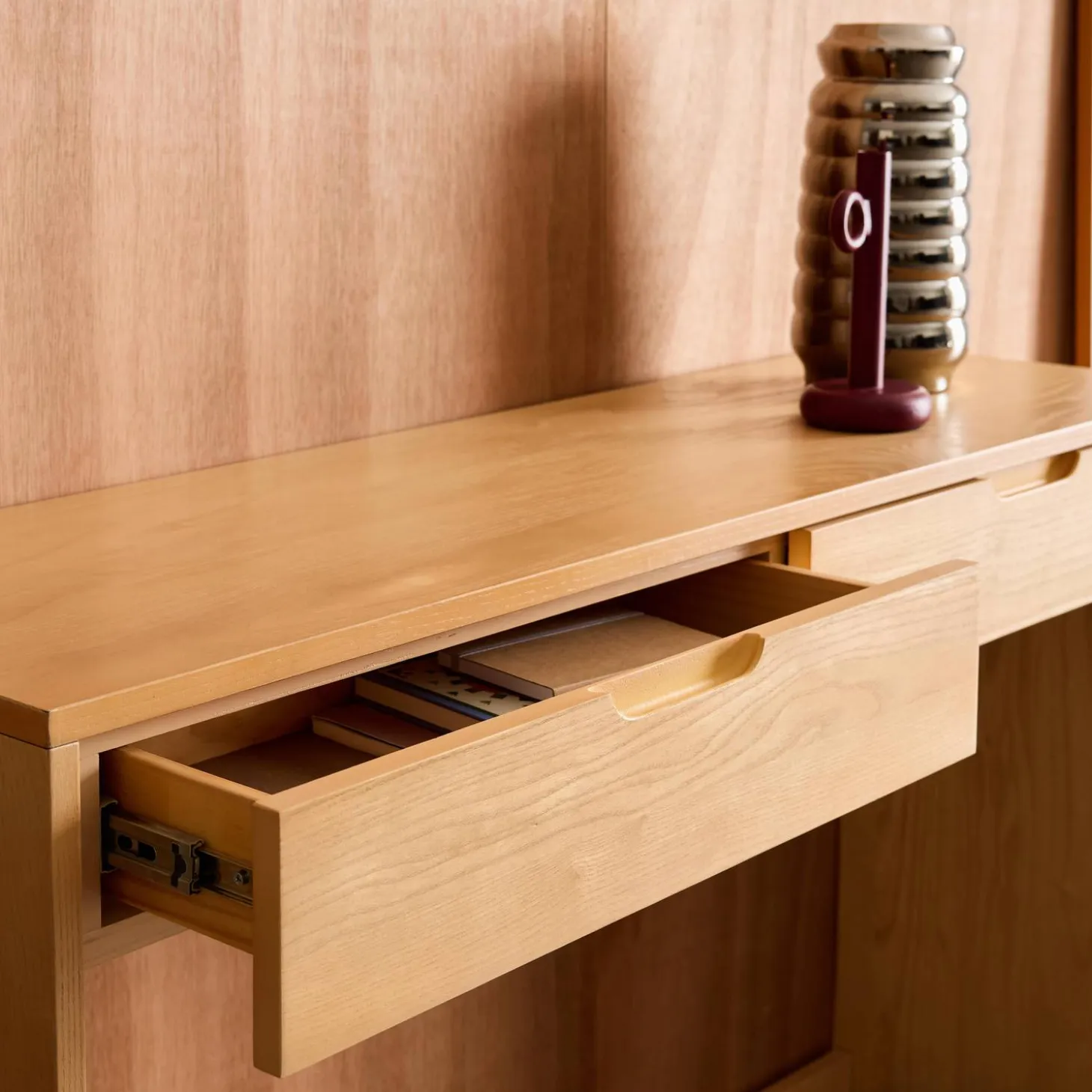 Consola de madera con 2 cajones, 120cm