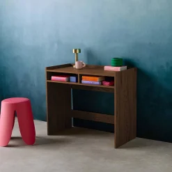 Escritorio decorativo de madera con 2 compartimentos