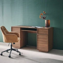 Escritorio efecto madera con 2 puertas y 2 cajones, 140cm
