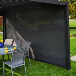 Estor lateral enrollable de aluminio y textileno para pérgola bioclimática, 4m