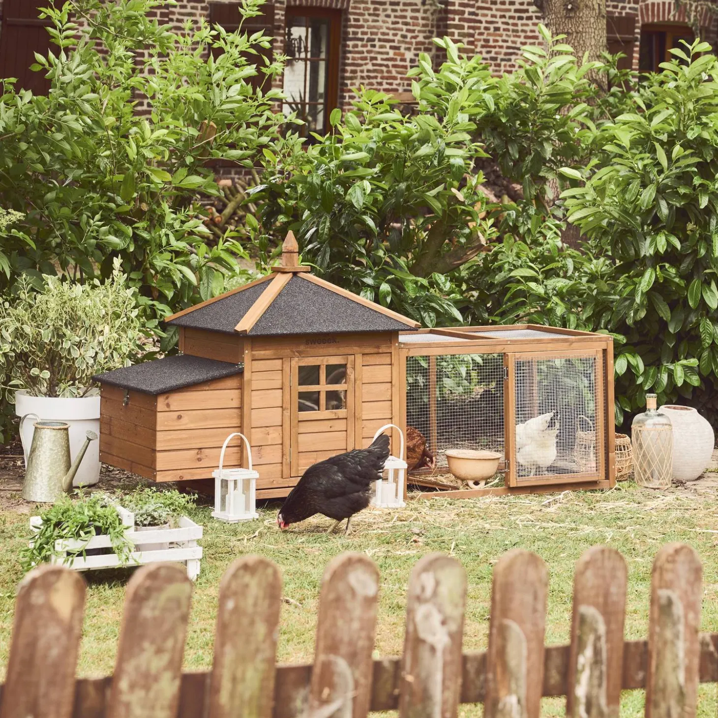 Gallinero de madera con corral para 2 gallinas