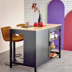 Isla de cocina con 5 estantes, 1 puerta, y 1 cajón