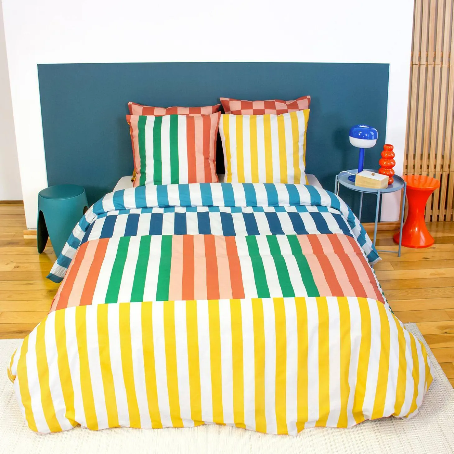 Juego de cama de algodón con estampado de rayas multicolor, 2 plazas