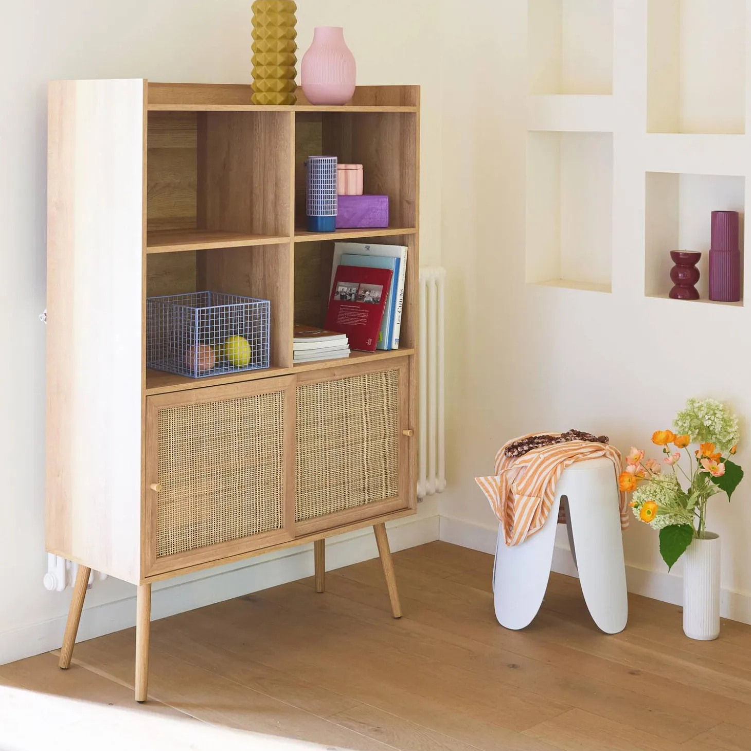 Librería de 5 estantes, puertas correderas, efecto madera y caña