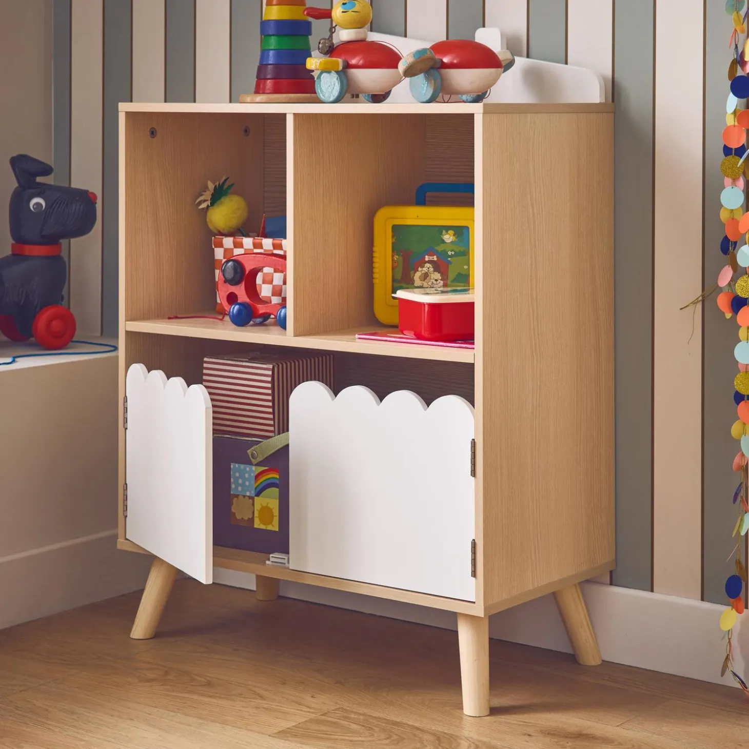 Librería infantil de 2 estantes y 2 puertas