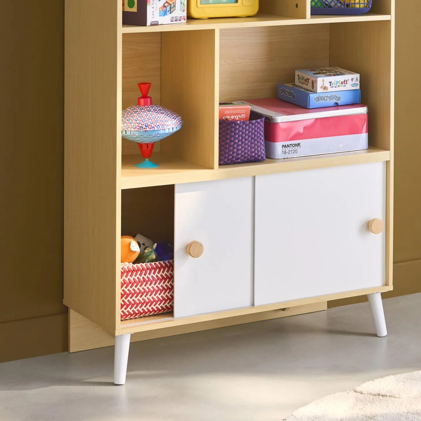 Librería infantil de 2 puertas, estantes