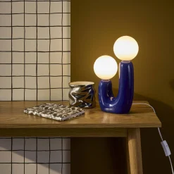 Lámpara de mesa orgánica de cerámica y vidrio