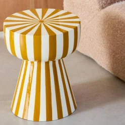 Mesa auxiliar de acero esmaltado con rayas