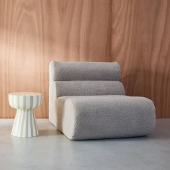 Mesa auxiliar de acero esmaltado con rayas