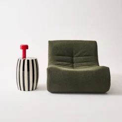 Mesa auxiliar, mesa de noche de acero esmaltado, rayas bicolores