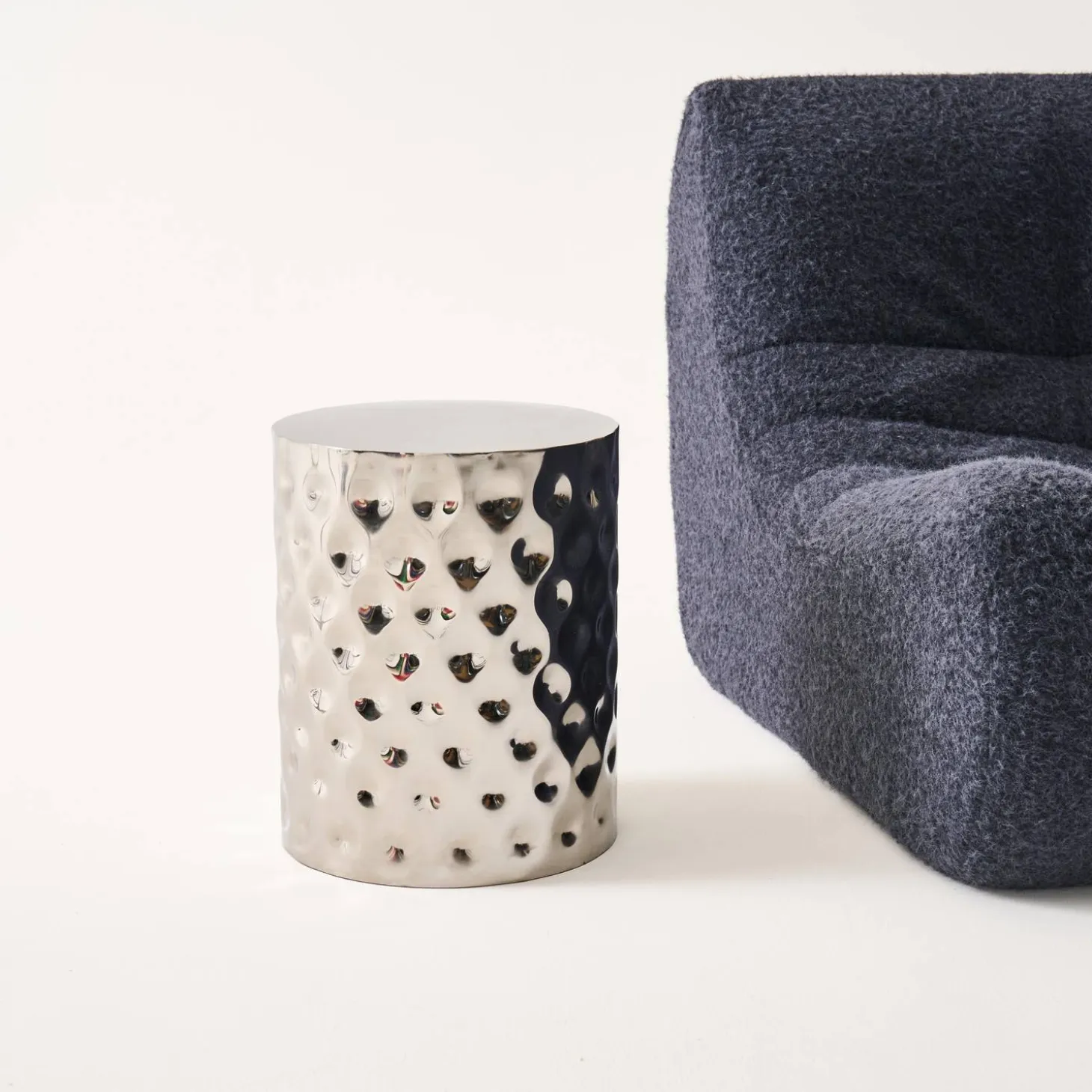 Mesa auxiliar, mesita de noche de acero esmaltado cromado