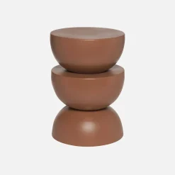 Mesa auxiliar o mesita de metal