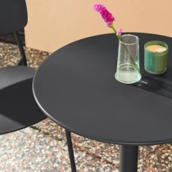 Mesa bistró de jardín redonda de acero con 2 sillas