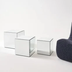 Mesa cúbica con espejos, 30cm