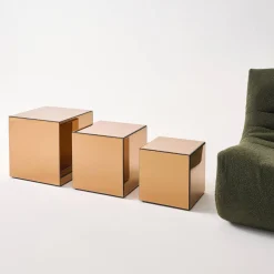 Mesa cúbica con espejos, 35cm