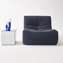 Mesa cúbica con espejos, 35cm
