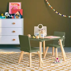 Mesa cuadrada infantil de madera de pino, 2 sillas