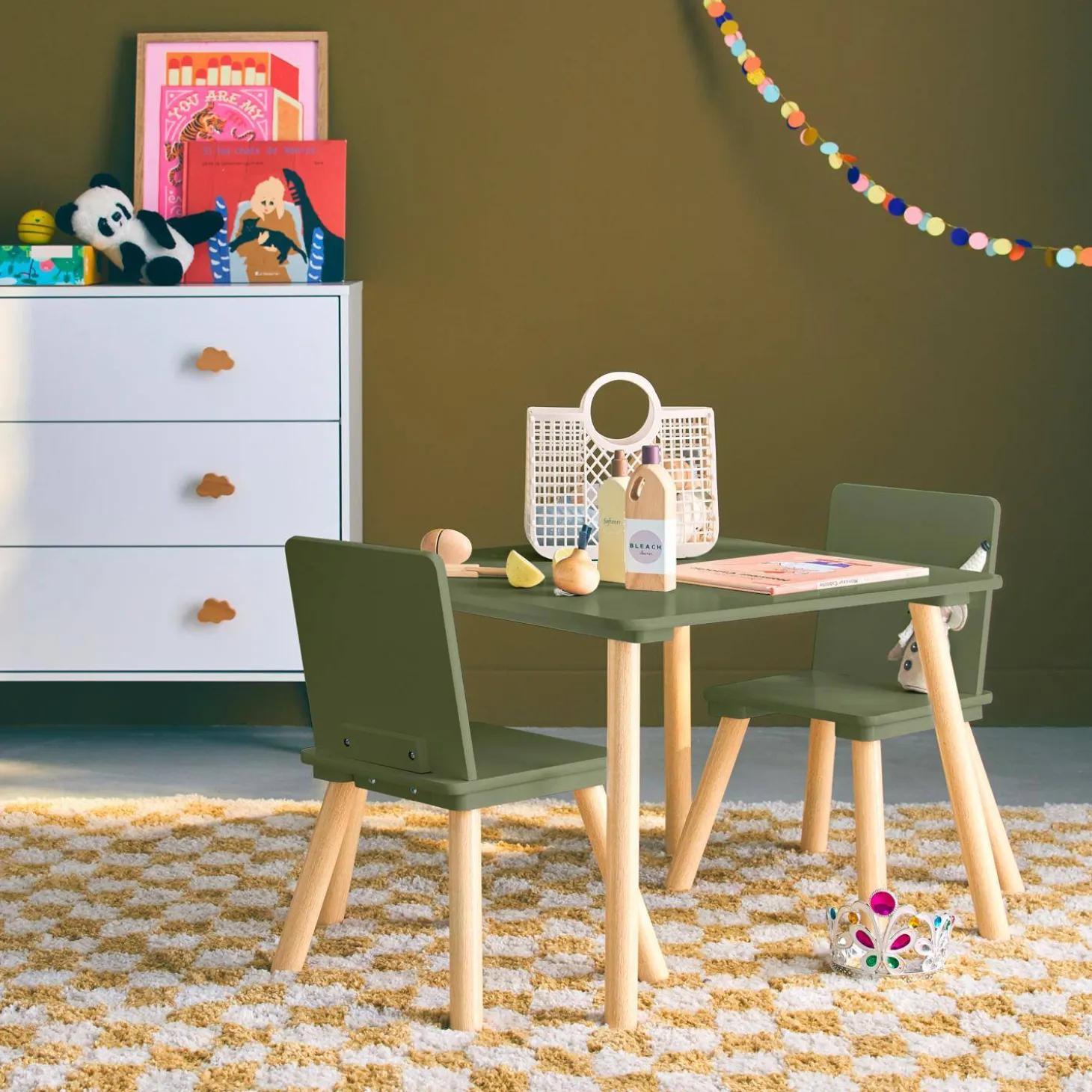 Mesa cuadrada infantil de madera de pino, 2 sillas