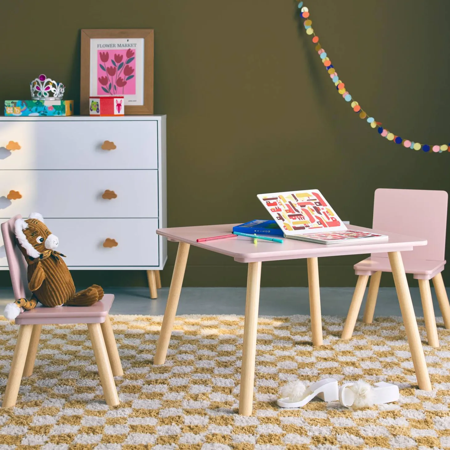 Mesa cuadrada infantil de madera de pino, 2 sillas