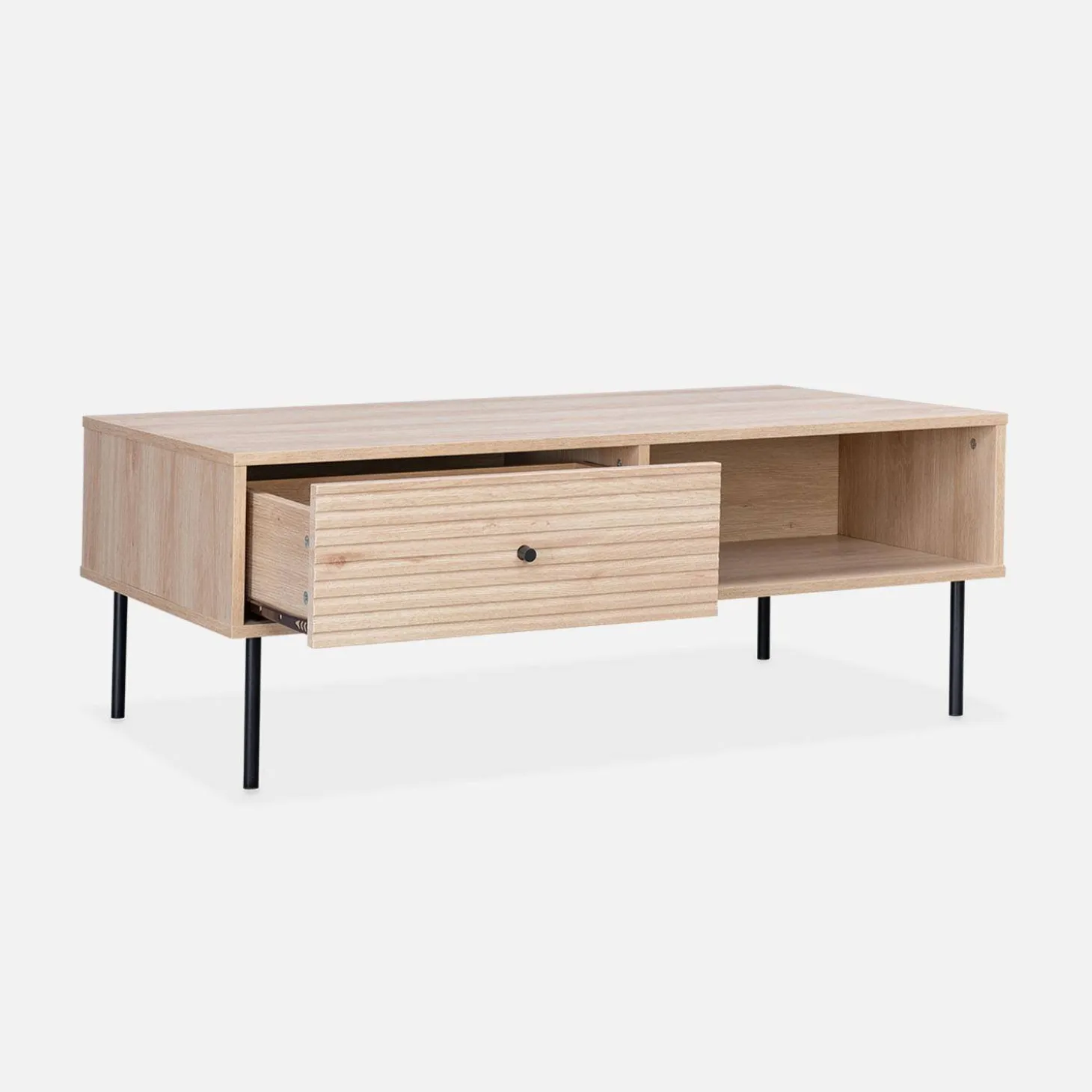 Mesa de centro con decoración de madera acanalada
