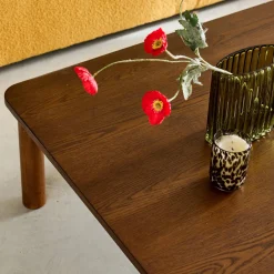 Mesa de centro cuadrada de madera de hevea con chapa de roble