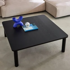 Mesa de centro cuadrada de madera de hevea con chapa de roble
